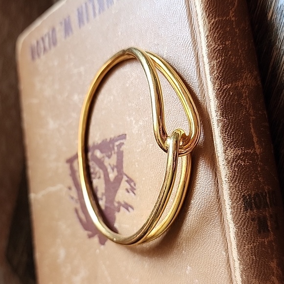 Monet vintage gold tone bangle - Picture 2 of 7